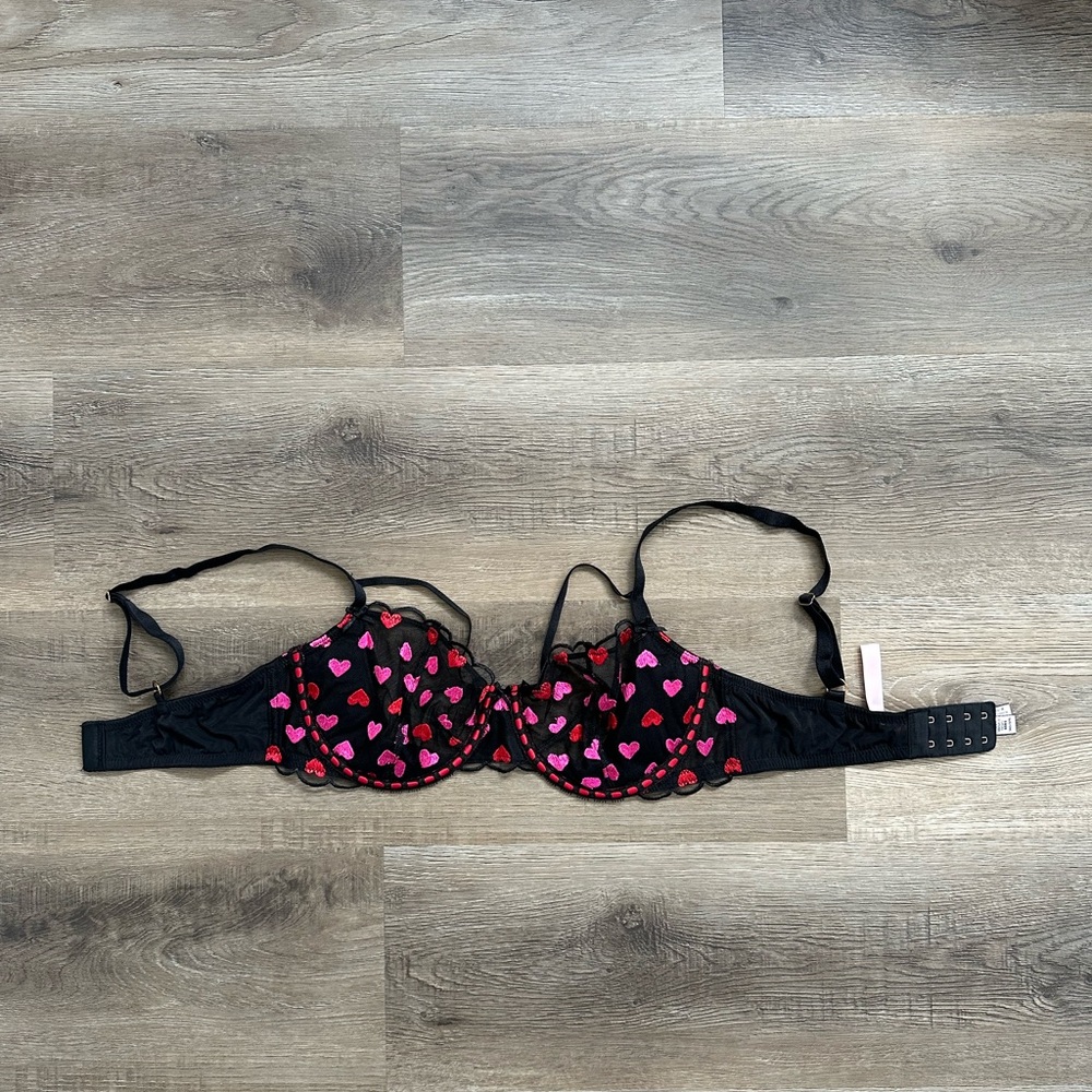 NWT VS Dream Angels Push-Up Bra - Picture 6 of 6